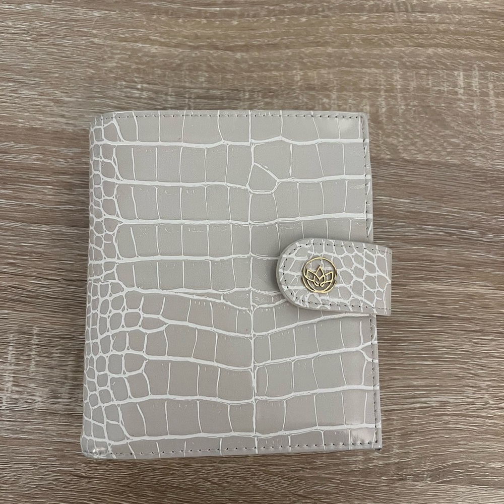 Affluence A7 Cash Wallet by JeLuxeEssentialsCo
